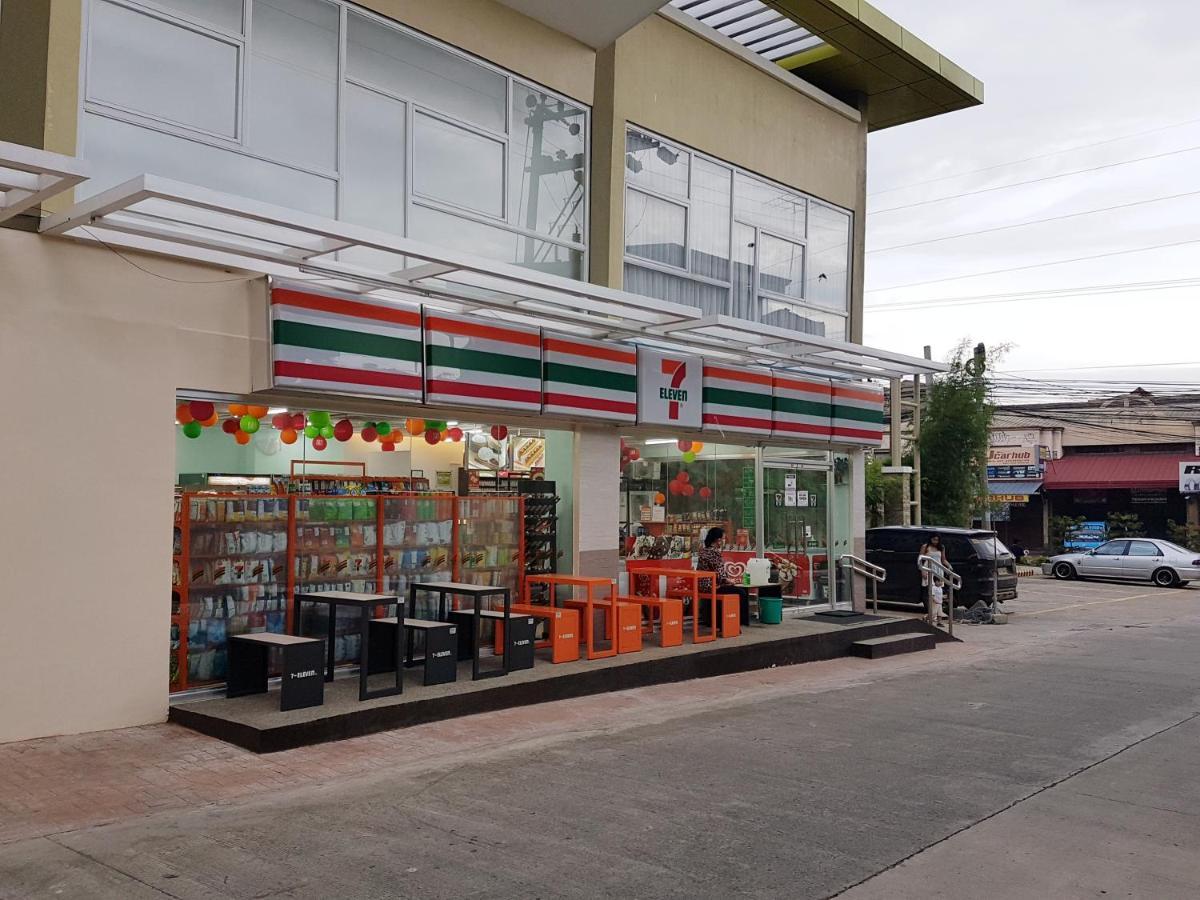 Keys 'N Places Holiday Rentals At Mesaverte Condo Кагаян де Оро Екстериор снимка